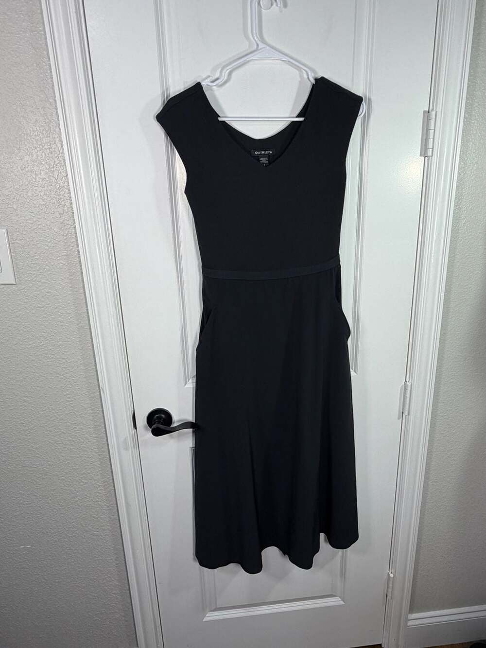 Athleta Ryder Ribbed Cutout Midi Dress Black Size SP - Picture 4 of 7